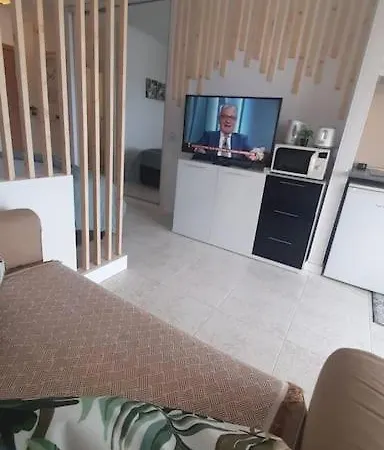 Central Studio With Sea View Balcony! Lägenhet